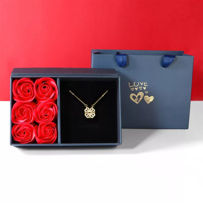 Luxury Women Necklace With Artificial Flower Box Four Leaves Pendant For Girlfriend Wife Valentine's Day Gift